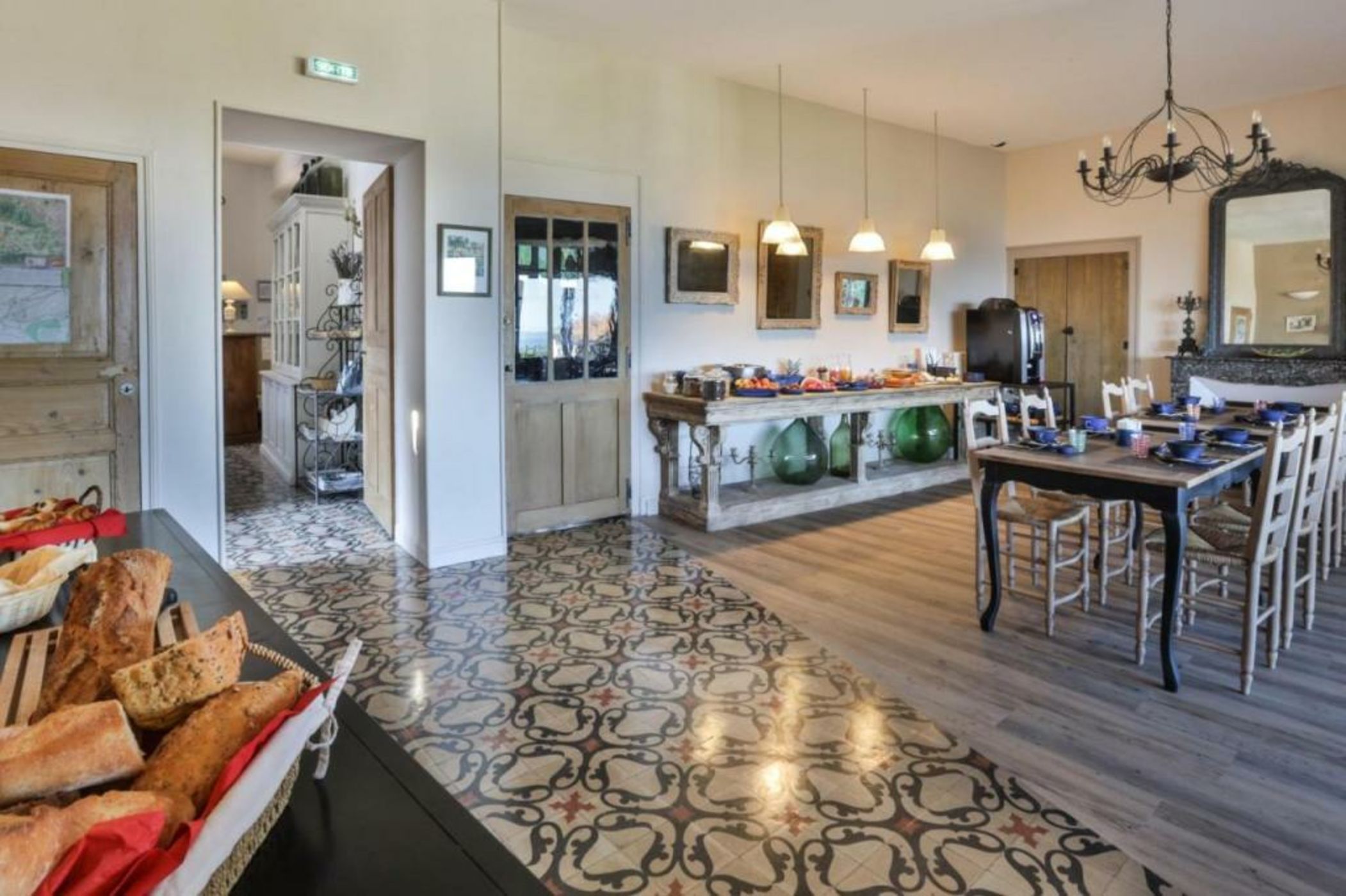 Le Clos Du Buis
