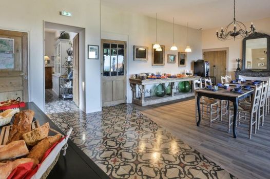 Le Clos Du Buis