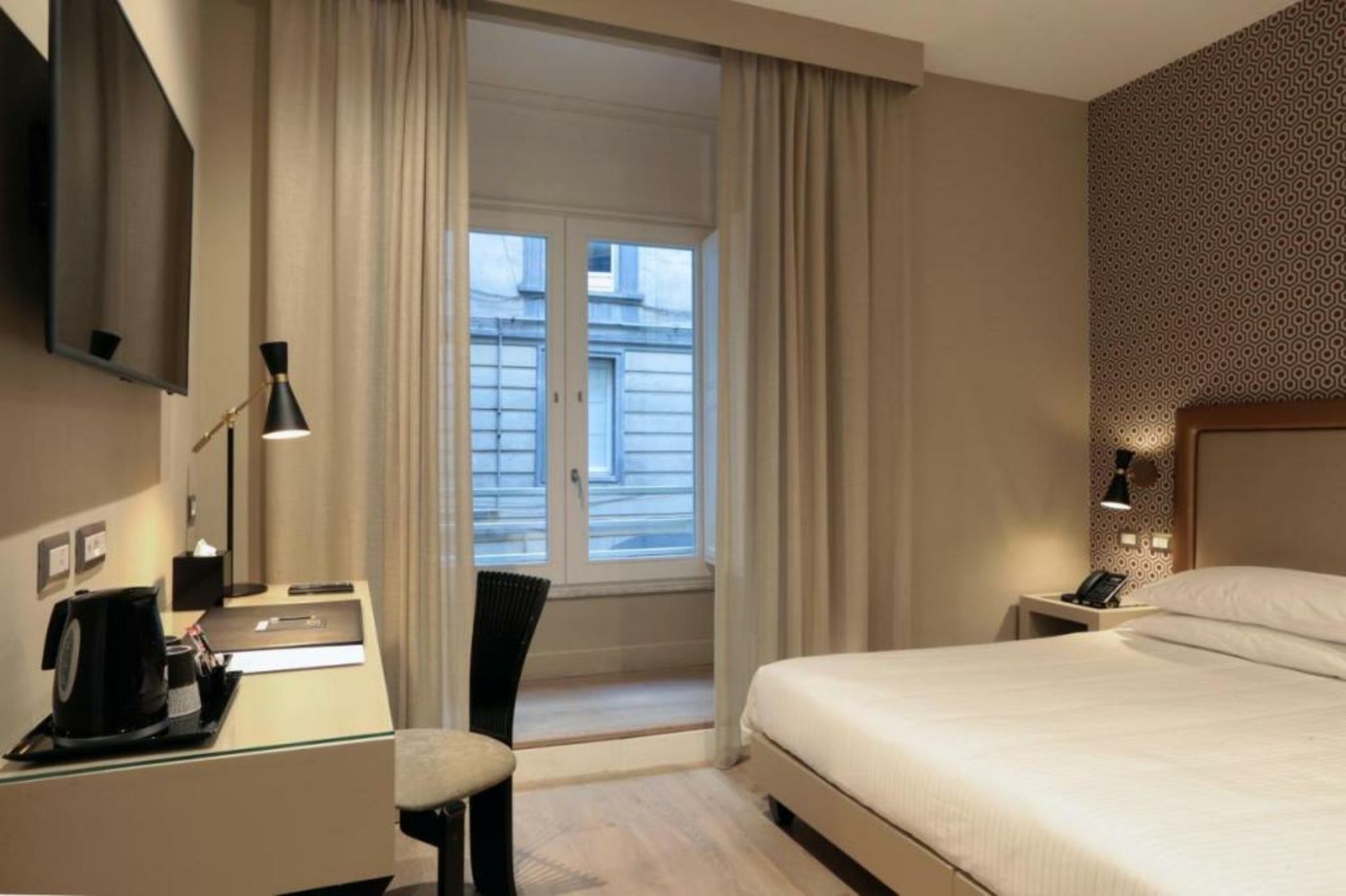 Caruso Place Luxury Rooms & Suites