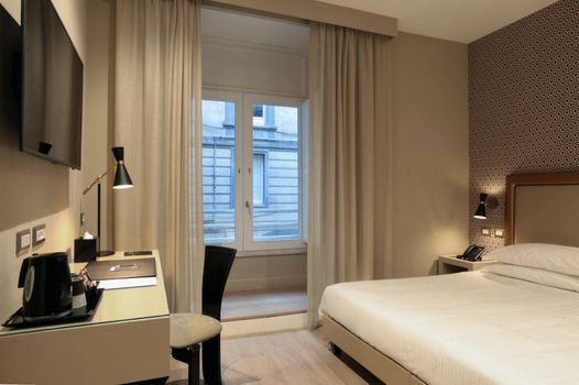 Caruso Place Luxury Rooms & Suites
