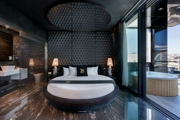Hugo's Boutique Hotel - Adults Only