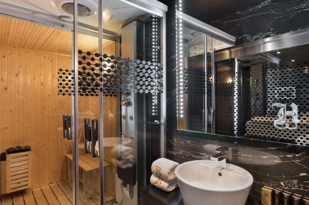 Hugo's Boutique Hotel - Adults Only