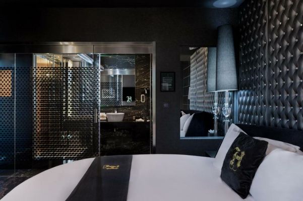 Hugo's Boutique Hotel - Adults Only