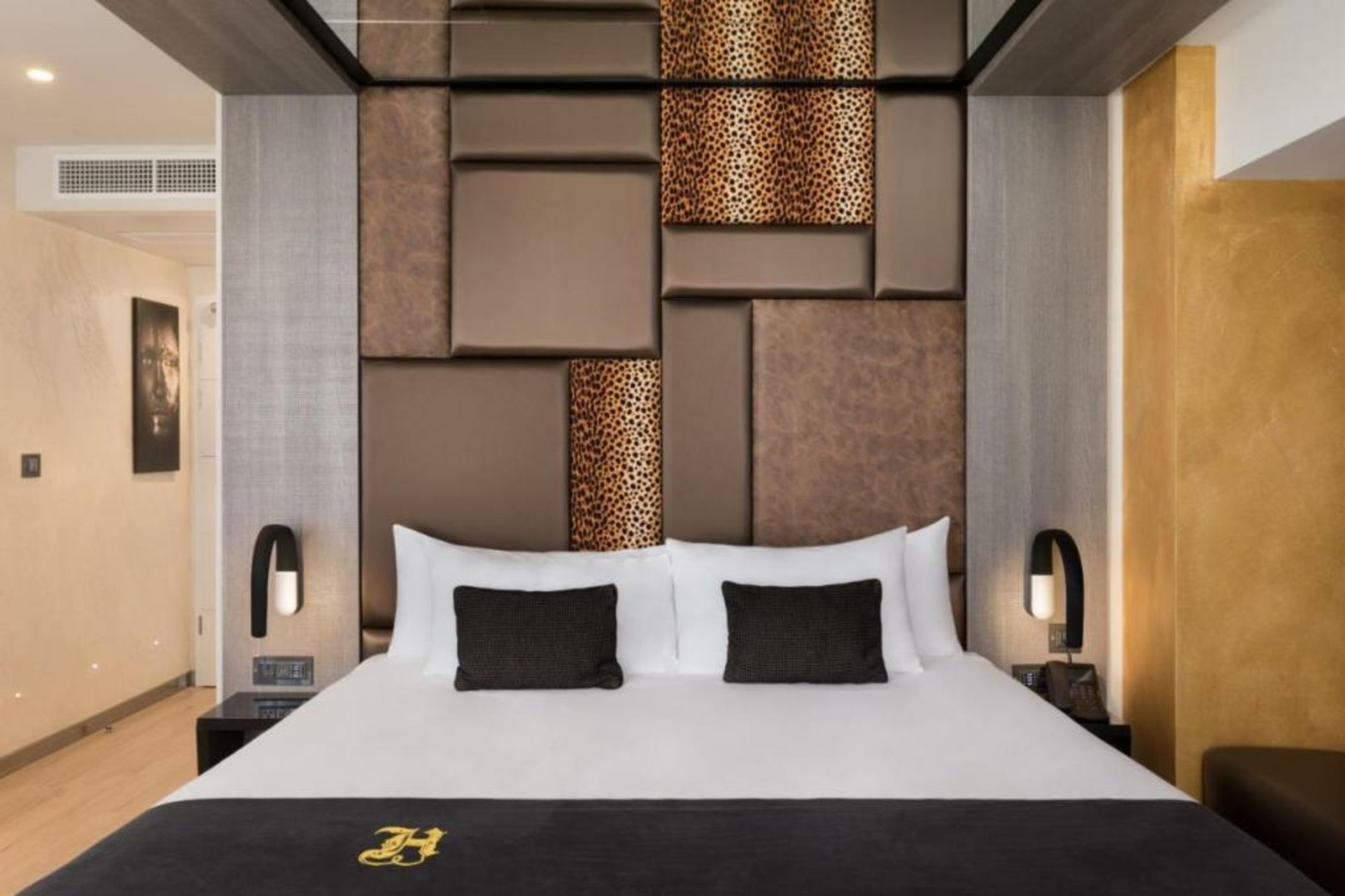 Hugo's Boutique Hotel - Adults Only
