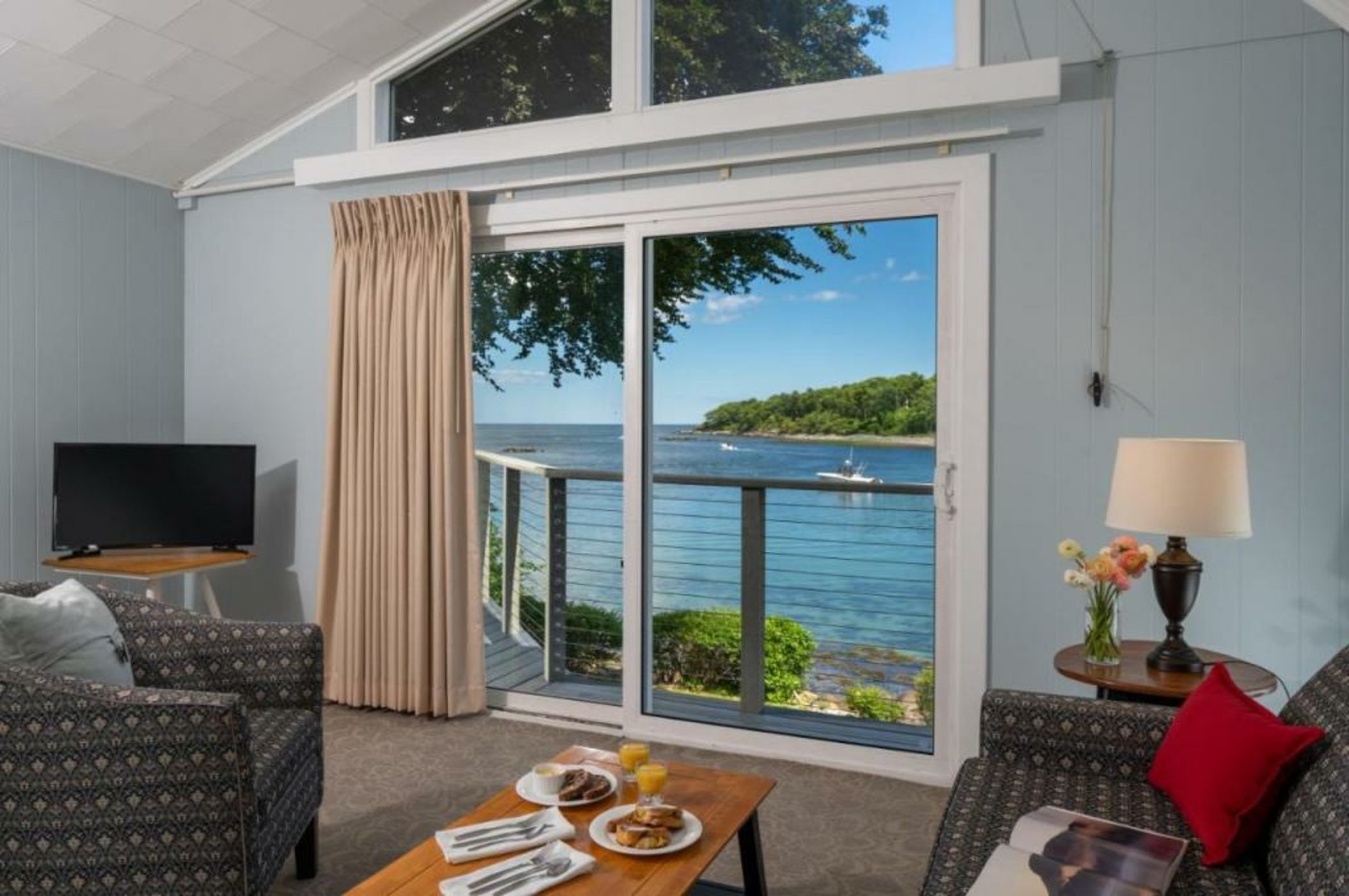 Dockside Guest Quarters