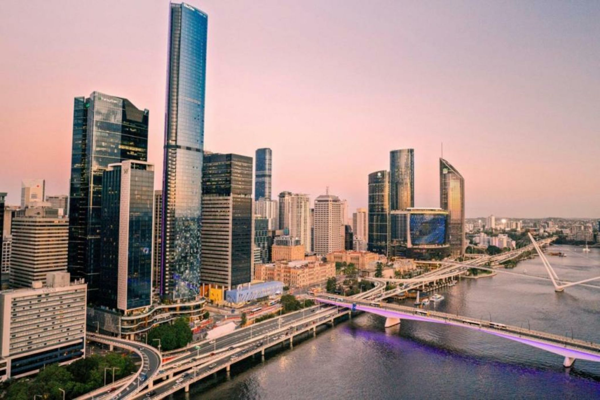 W Brisbane