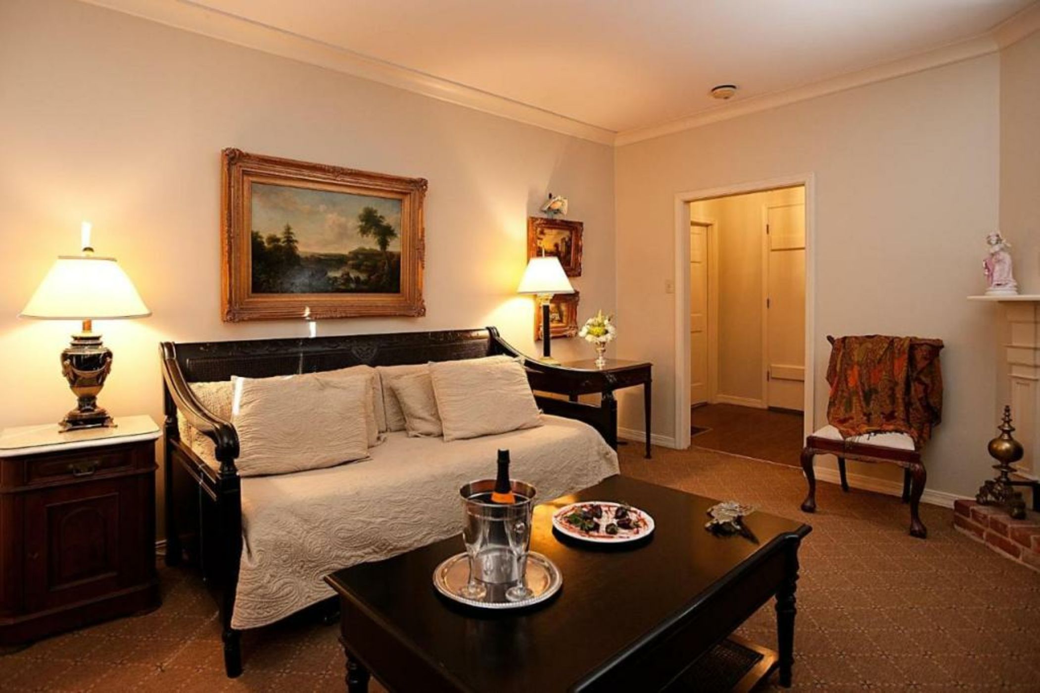 Monmouth Historic Inn