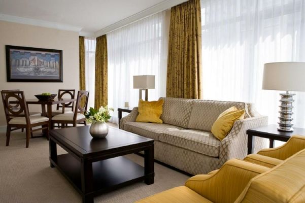 L'Hermitage Hotel