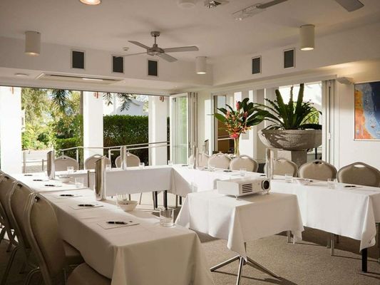 Peppers Beach Club