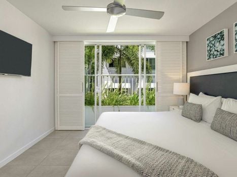 Peppers Beach Club