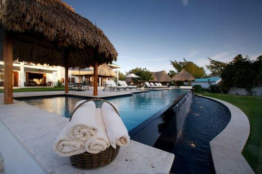 Victoria House Resort & Spa