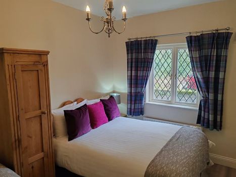 Raheen House Hotel