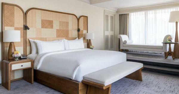 The Peninsula Manila
