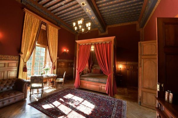 Château de Vault de Lugny