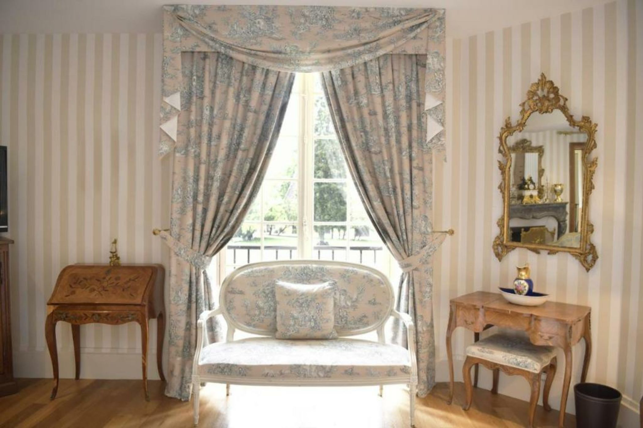 Château de Vault de Lugny