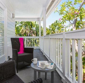 Paradise Inn - Adult Exclusive