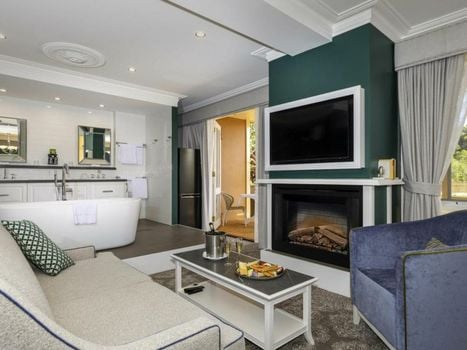 Grand Mercure Basildene Manor