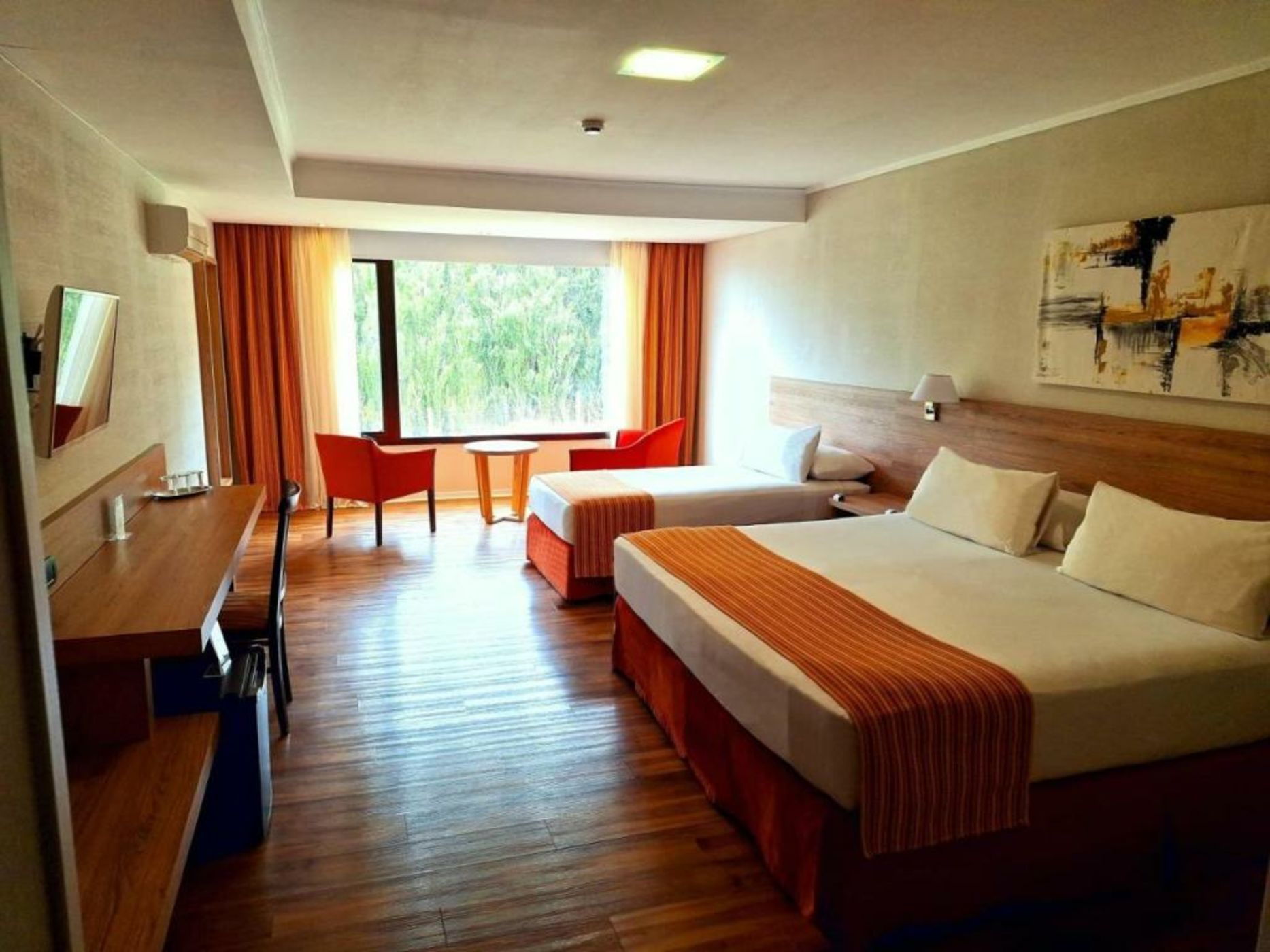 Xelena Hotel & Suites