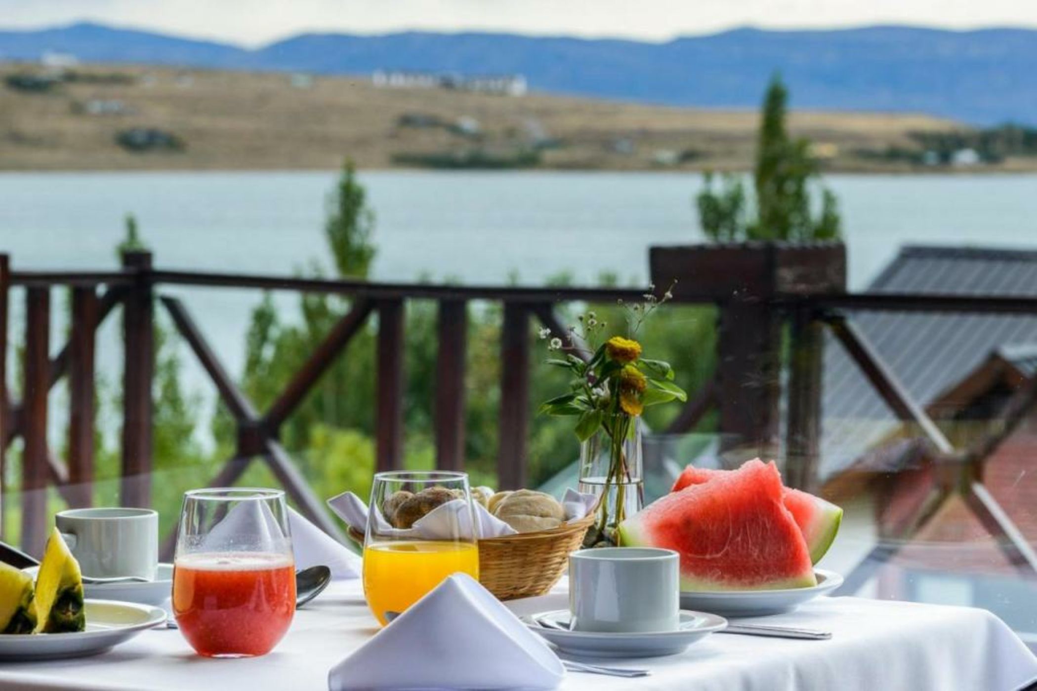 Xelena Hotel & Suites