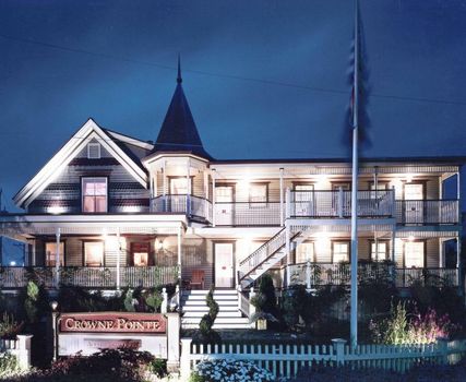 Crowne Pointe Historic Inn Adults Only