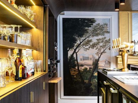 Aigle Noir Hotel Fontainebleau - MGallery Collection