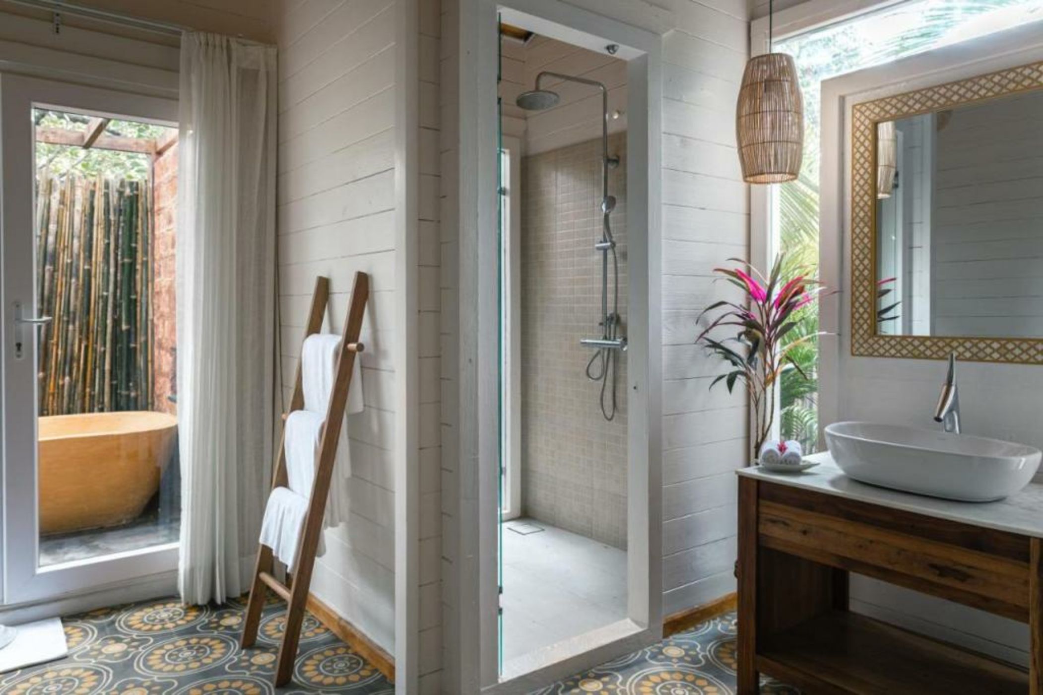 LaRiSa Resort & Spa, Ashwem