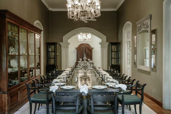 Maniumpathy Hotel