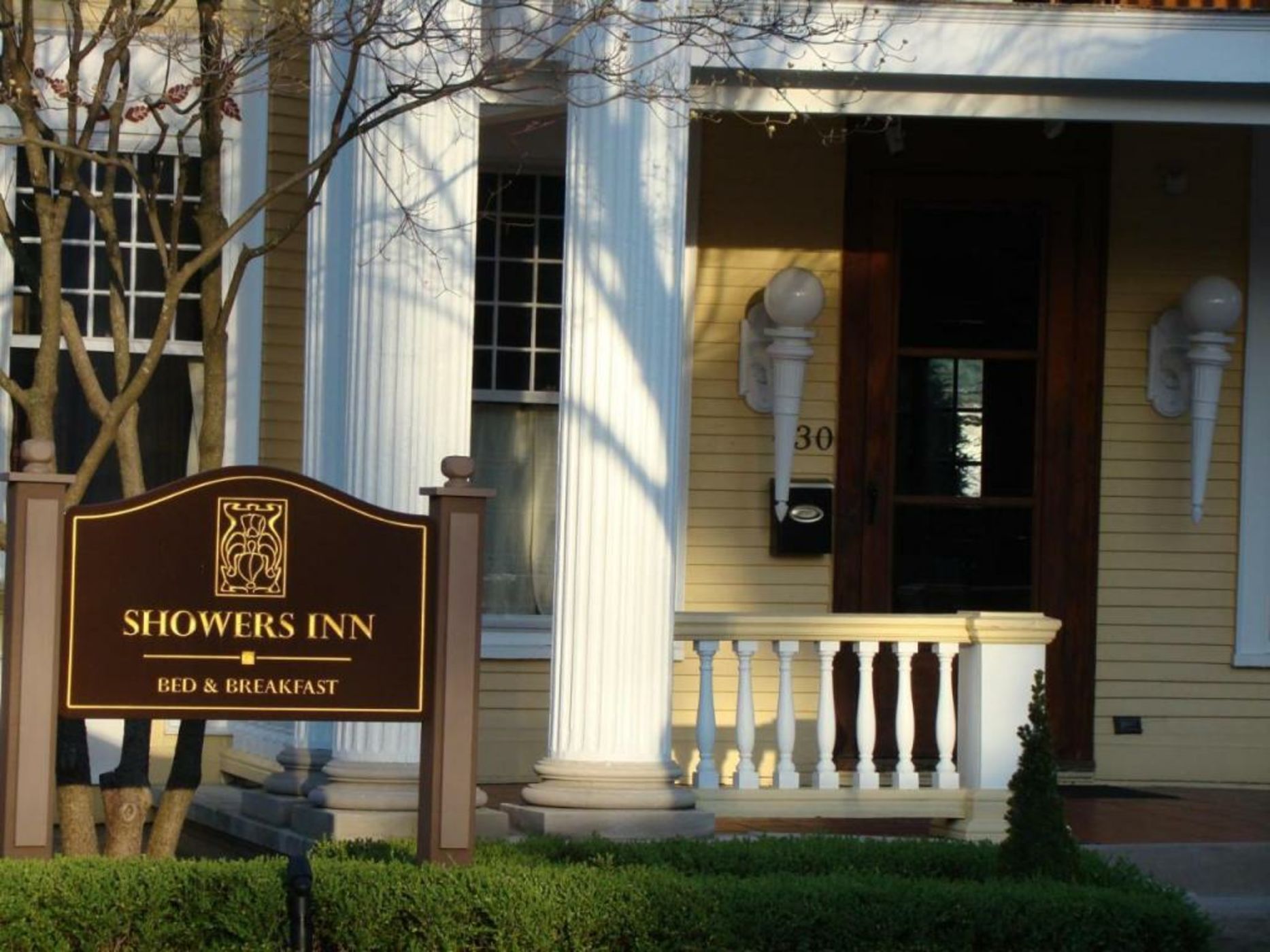 Showers Inn