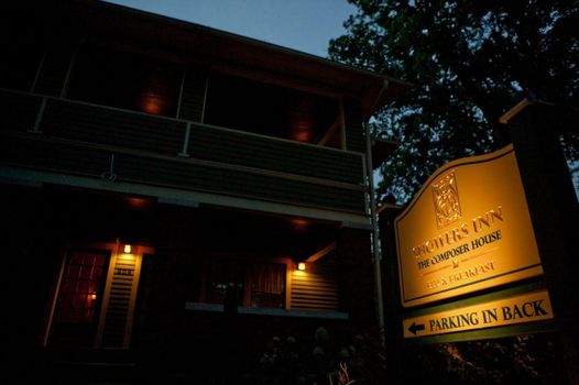 Showers Inn