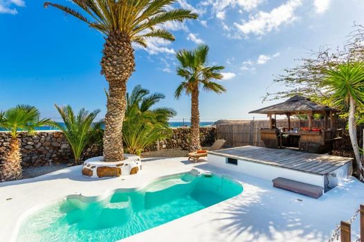 Finca De Arrieta Village - Yurts and Stone Cottages - Shared Pool - Walking distance to Arrieta Beach - Off Grid