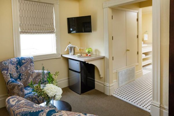 Healdsburg Inn on the Plaza, A Four Sisters Inn