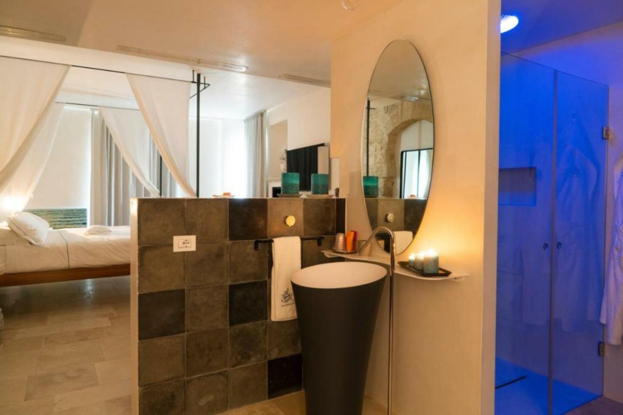 Antico Mondo Rooms & Suites