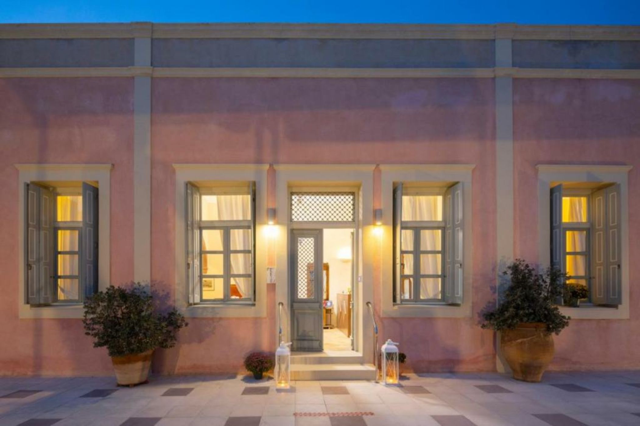 Aria Lito Mansion