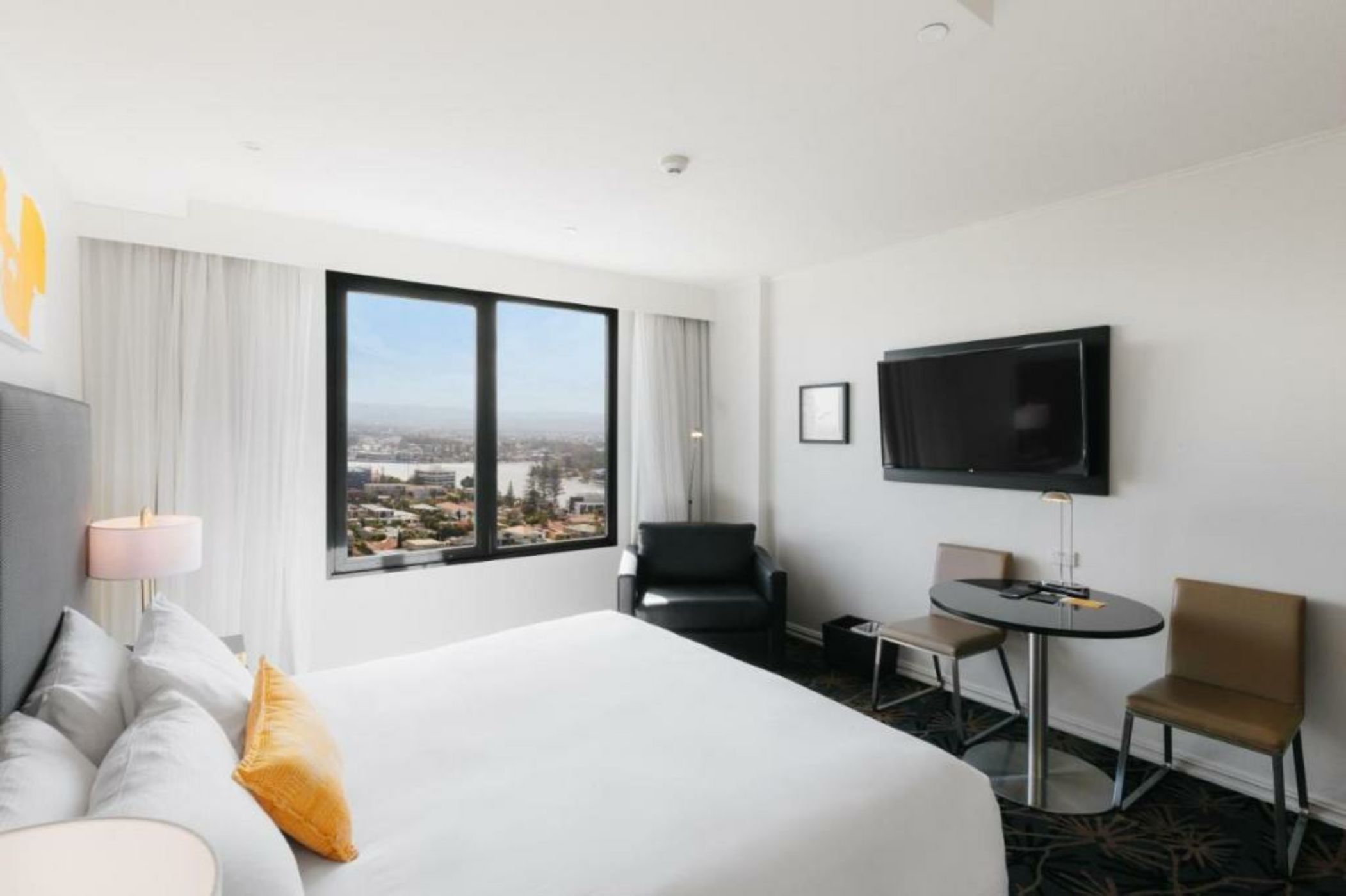 voco Gold Coast by IHG