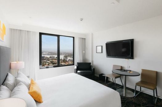 voco Gold Coast by IHG