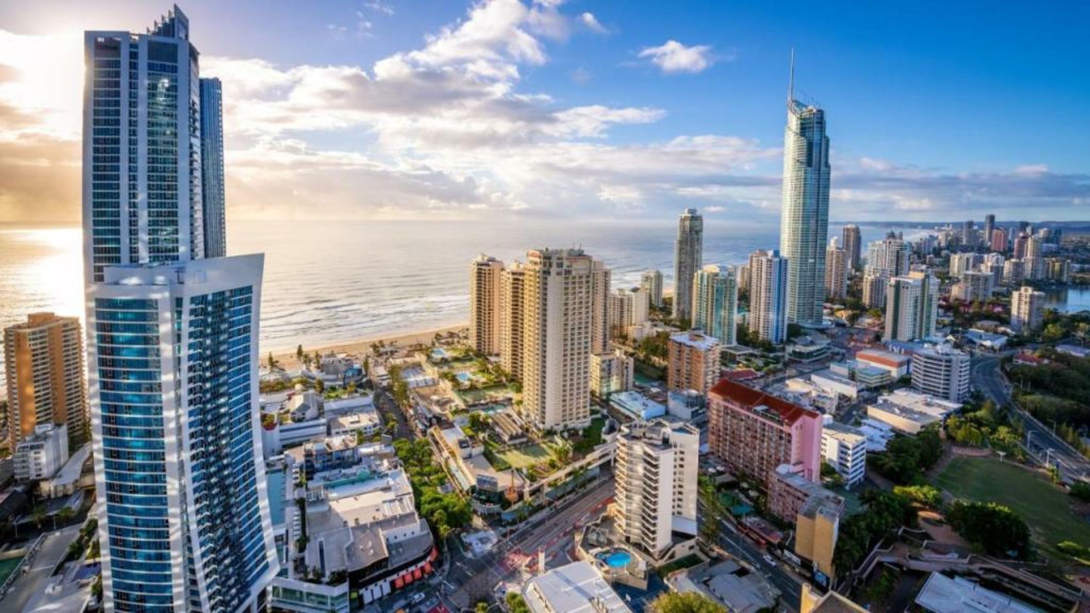 voco Gold Coast by IHG