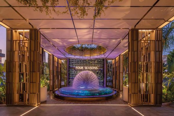 Four Seasons Hotel