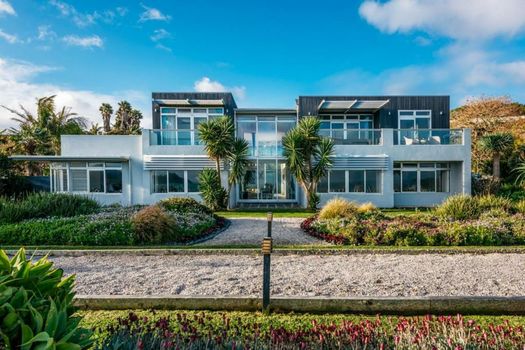 Waiheke Waterfront Lodge