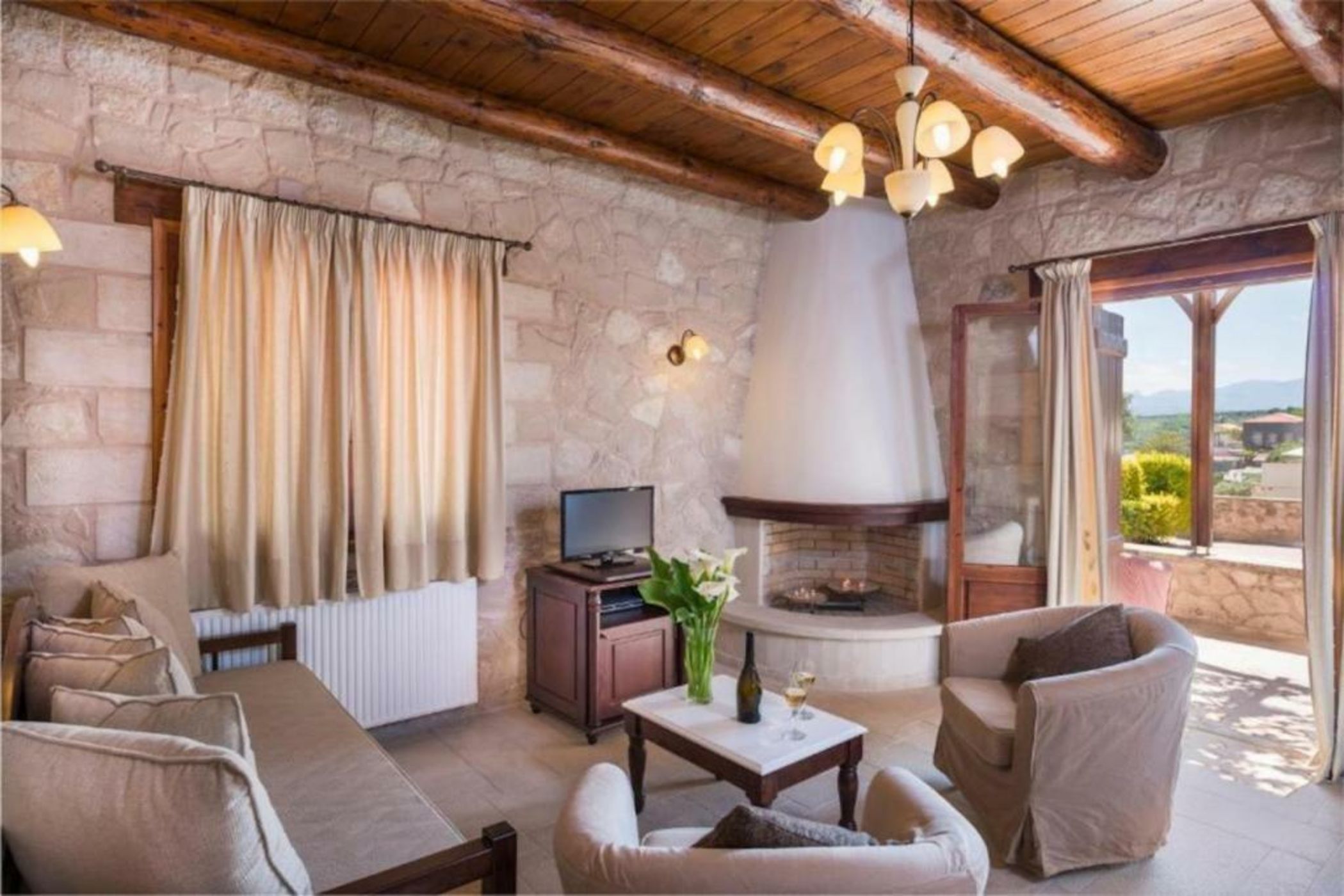 Spilia Village Hotel & Villas