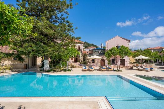 Spilia Village Hotel & Villas