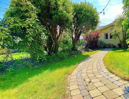 Duck Lodge B&B