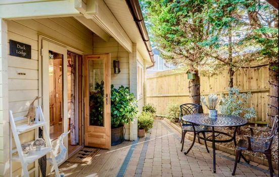 Duck Lodge B&B