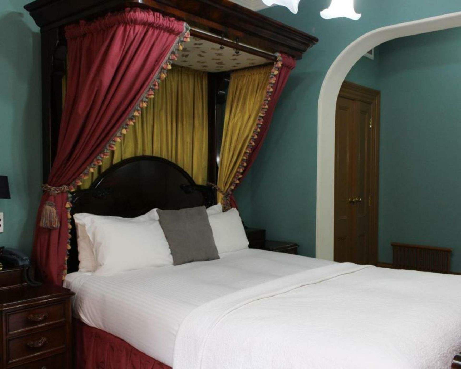 Craig's Royal Hotel