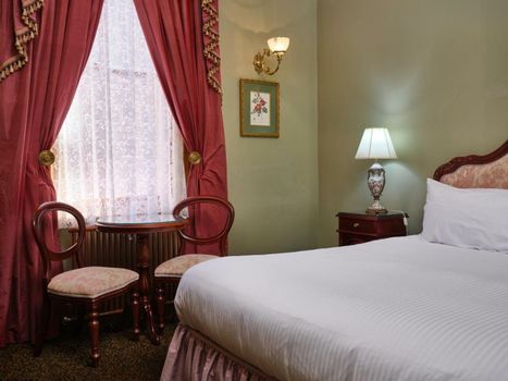 Craig's Royal Hotel