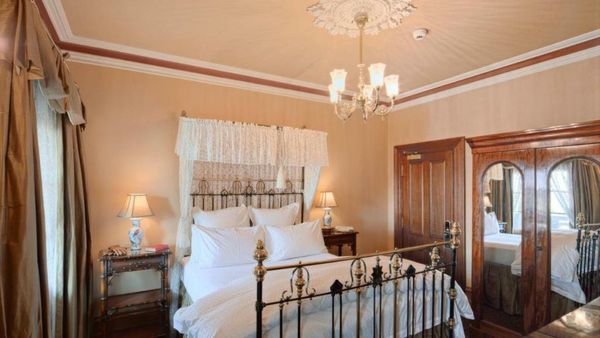 Craig's Royal Hotel