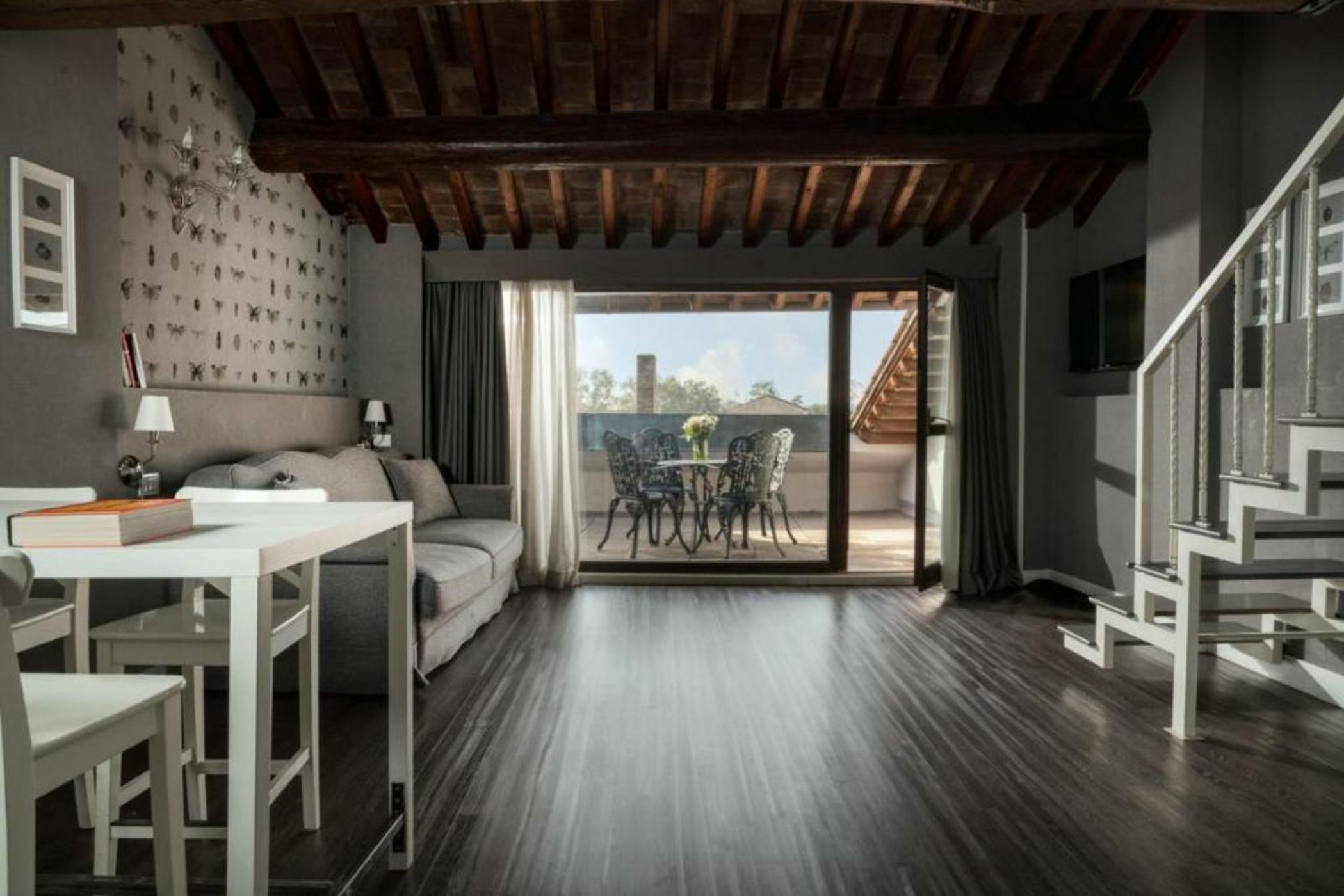 Maxxim Hotel & Loft