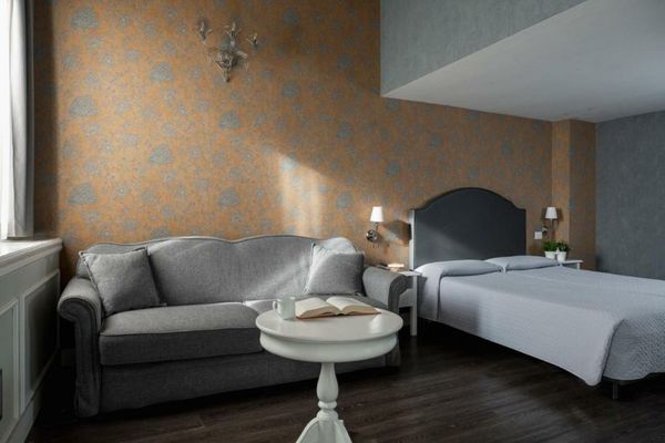 Maxxim Hotel & Loft