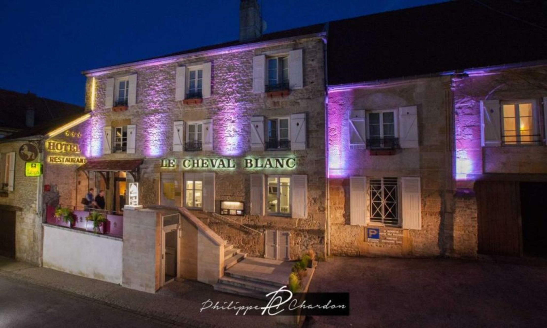 Logis Hôtel Le Cheval Blanc