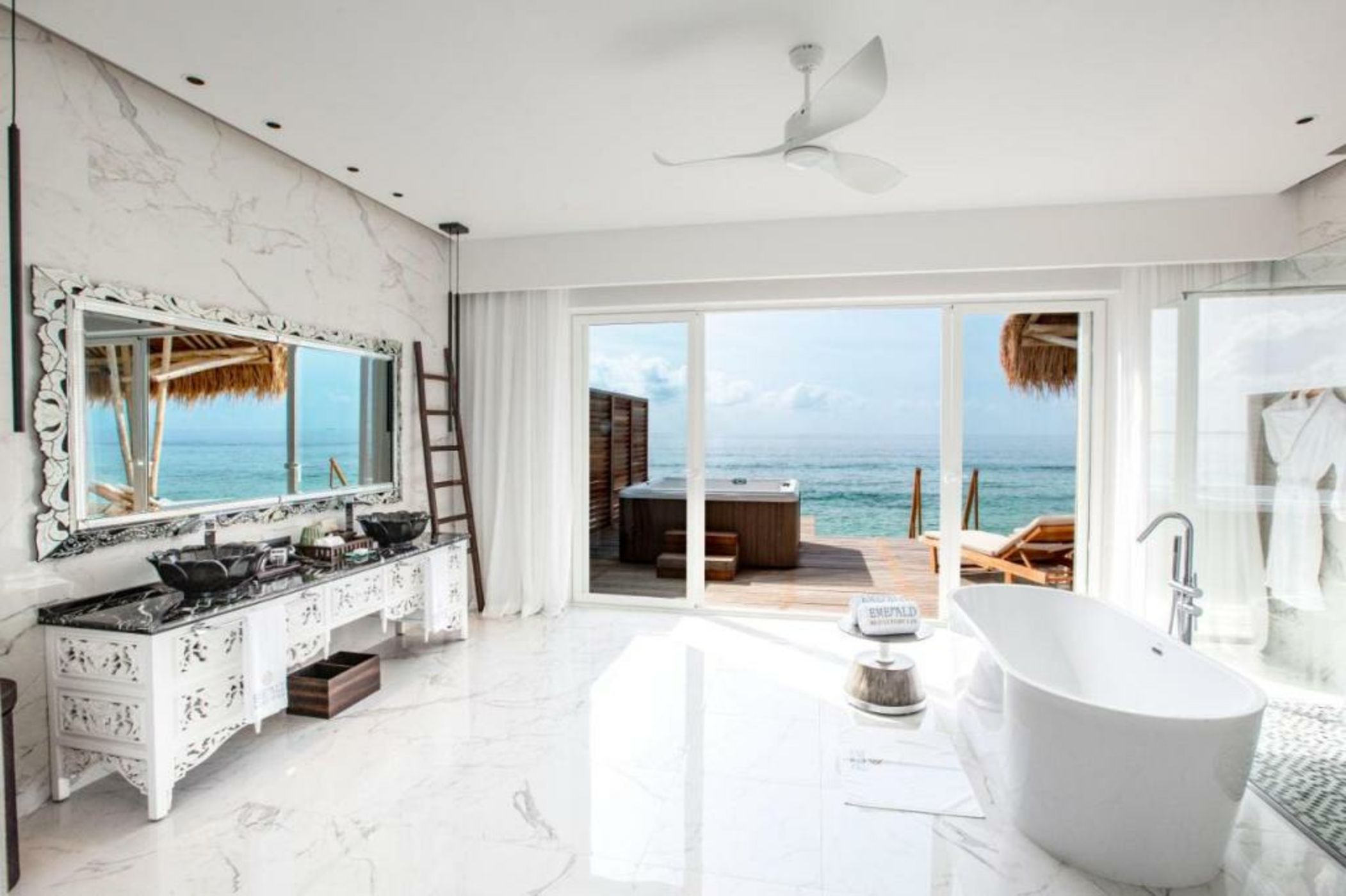 Emerald Maldives Resort & Spa-Deluxe All Inclusive