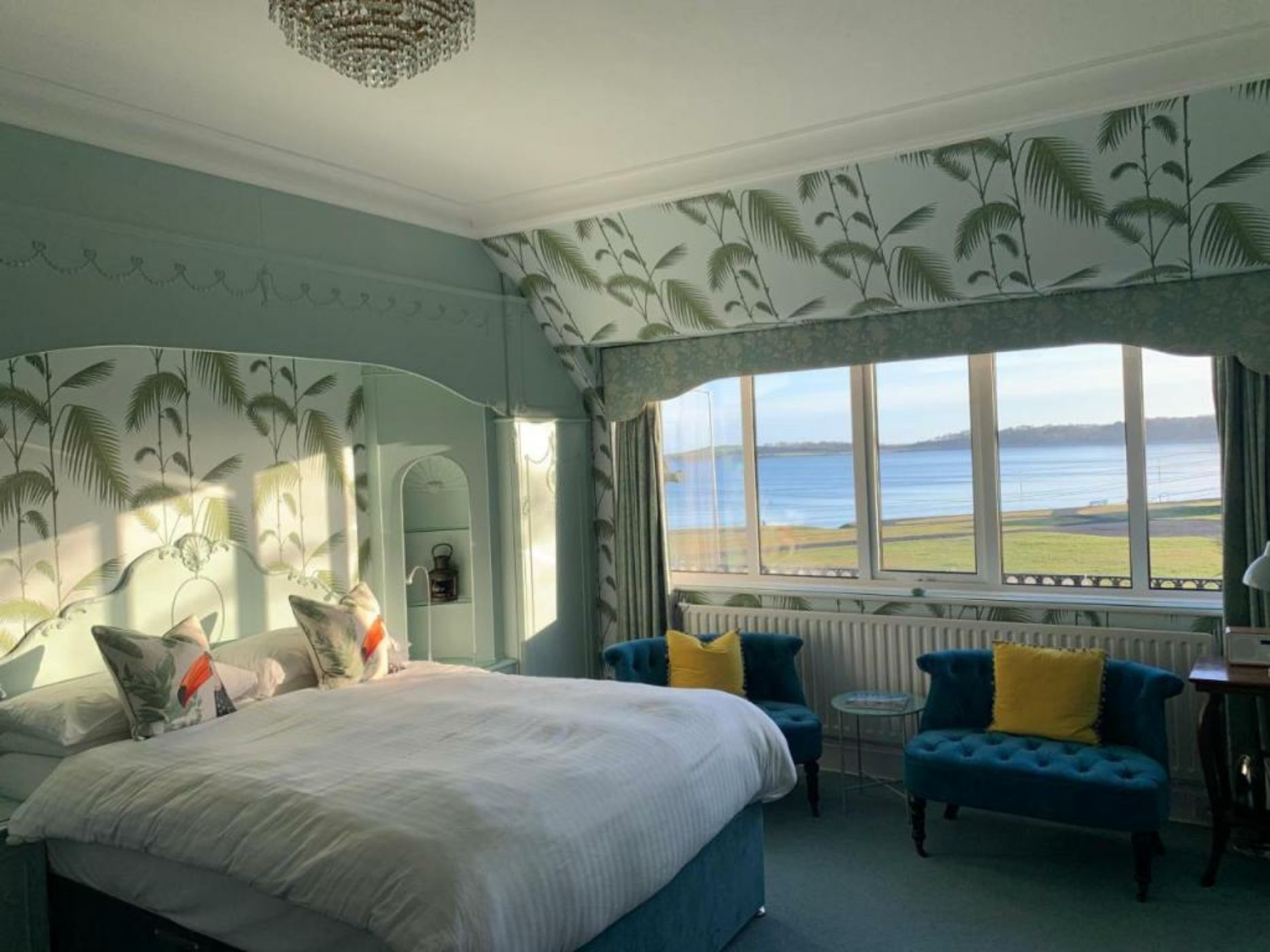 Cairn Bay Lodge
